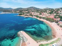 Detached villa with sea view. Les Issambres.