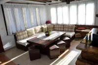 Trenchova Guest House in Bansko, spa, sauna, 8 bed rooms Hotels in Smolyan