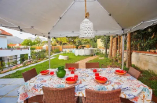 Villa Emma - Luxury Palermo