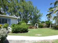 Charming 3-bedroom villa with Pool, WiFi, AC in Long Bay near Sam Lords Castle. Hotels in 