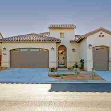 PGA West Cotton Candy Skies- pool, hot tub, mountain views, private clubhouse Hotel Exterior