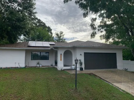 Nature Coast Retreat Отели в г. Беверли-Хилс