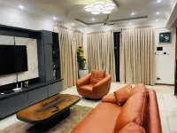 An amazing 4-bedroom townhome with WiFi,Outdoor jacuzzi in serene Sakumono,Accra