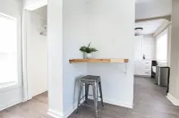 Charming apartment near Parkview Stadium in Fort Wayne