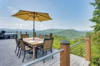 Mtn-View Cabin: Deck & Pets Welcome in Murphy - spa