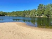 Lakefront Home - Private Beach - Hot Tub