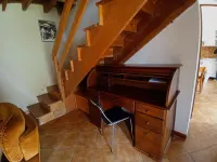 Maison Familiale Dans un Écrin de Verdure Hotels in Clugnat