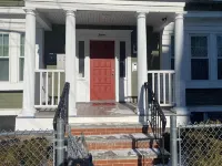 Spacious 4-bedroom apartment with AC, WiFi in phenomenal Boston Hotels in Mattapan