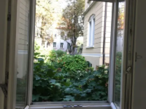 Art Nouveau style at the service of travelers