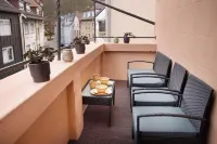 Design apartment with king-size beds & balcony