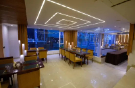 โรงแรม เอเมอรัลด์ โรงแรมใน