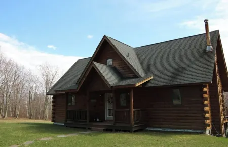 Stunning Catskills Cabin Getaway, facing BelleAyre