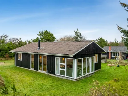 "Pietari" - 600m from the sea