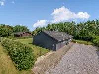 "Knag" - 800m to the Fjord Hotels in Hemmet