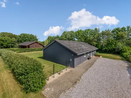 "Knag" - 800m to the Fjord Отели в г. Hemmet