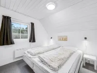 "Aagot" - 1.7km from the sea