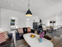 "Weike" - 950m to the Fjord Hotels in Tarm