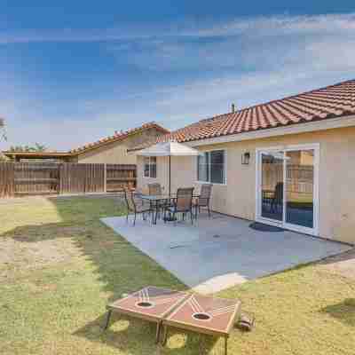 Bakersfield Home w/ Pool Table, Cornhole + More! Hotel Exterior