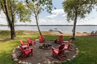 Premier Location on Crosslake - Hot Tub - Pontoon Rental - Waterslide - Games
