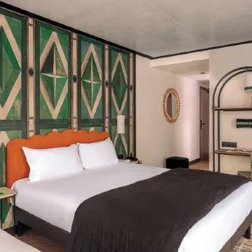 Chachacha Hôtel Отели рядом с достопримечательностью «Станция Haluchère-Batignolles»