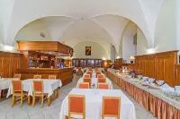Domus Maria - Aamiainen