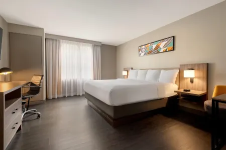 La Quinta Inn & Suites by Wyndham Montgomery Отели рядом с достопримечательностью «Монтгомери Музеум оф Файн Артс»