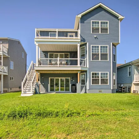 Gorgeous Newly Built Home Golf Course View!