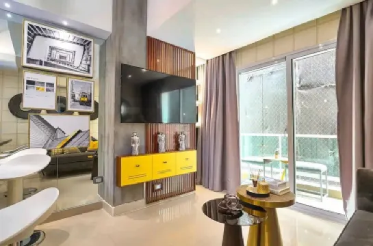 In The City Center Modern Apartment! Pool&Gym Hotels in 