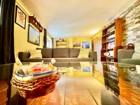 Farmhouse Apartment with Pool Hoteles en Galapagar