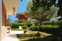 Apartment near Majella Park & Beach