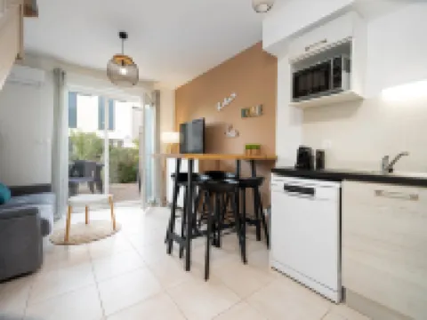 Villa in France near Beach & Heated Pool