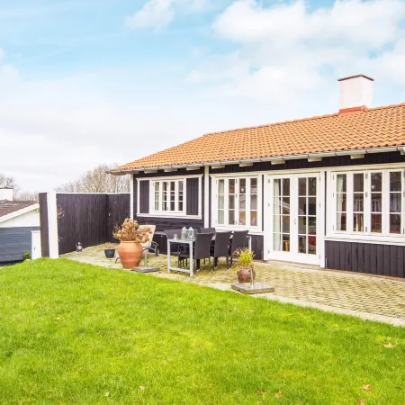 6 person holiday home in Aabenraa-By Traum