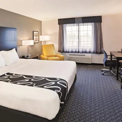 La Quinta by Wyndham Denver Englewood Tech Ctr Hotels near Fiddler's Green Amphitheatre