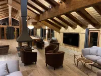 Alpine Chalet with Spa and pets