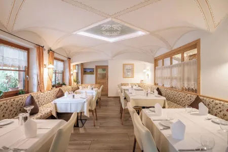 Hotel Lago Della Creta