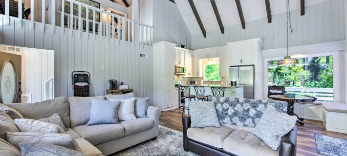 Sam Rayburn Resort Cabin with Golf & Lake Access Ξενοδοχεία στην πόλη Jasper County