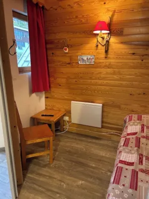 Savoie, 100m from the slopes in Valmeinier, in a quiet location.