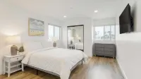 Velvet Sand I by AvantStay Steps to Newport Beach Private Rooftop w Outdoor Kitchen Hot Tub