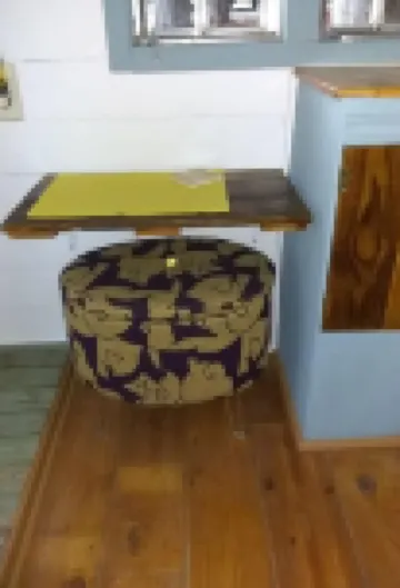 "Nomad" tiny home on 11 acre park-like farm