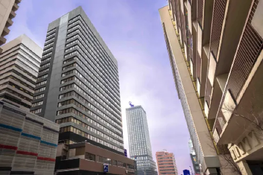 Sandman Signature Calgary Downtown Hotel