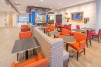 Holiday Inn Express & Suites INDIANAPOLIS NW - ZIONSVILLE by IHG - breakfast