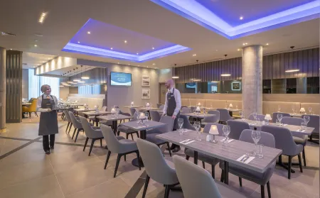 Maldron Hotel Belfast City Отели рядом с достопримечательностью «Lagan Weir»