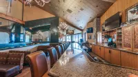 Holiday Inn Club Vacations TAHOE RIDGE RESORT by IHG - bar