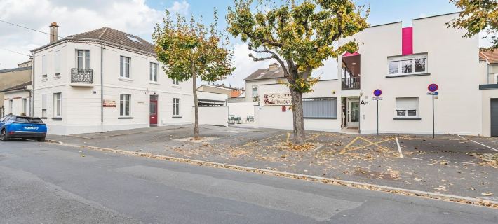 Logis Hotel au Tambour Hotels in Reims