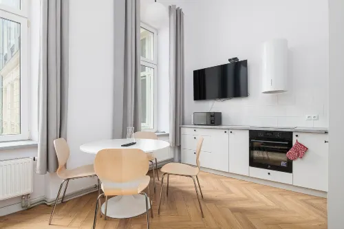 RentPlanet - Apartamenty Rewolucji 1905 - 2 étoiles