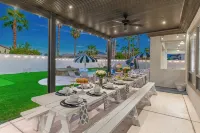 Incredible gameroom, putting green, bocce, slide, pickleball , large estate