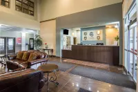 Comfort Inn & Suites Hotels in Fort Saskatchewan