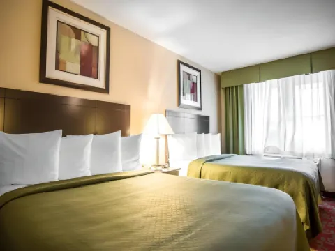 Quality Inn Shelburne - Burlington Hotels in 