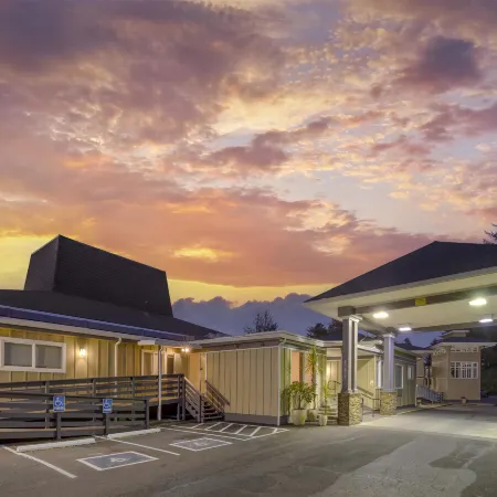 Best Western Pier Point Inn