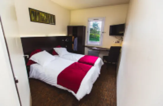 ジ オリジナルズ アクセス, ハルトホテル, クレルモン アグネ